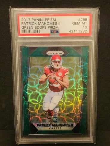 2017 Panini Prizm Patrick Mahomes Green Scope PSA10